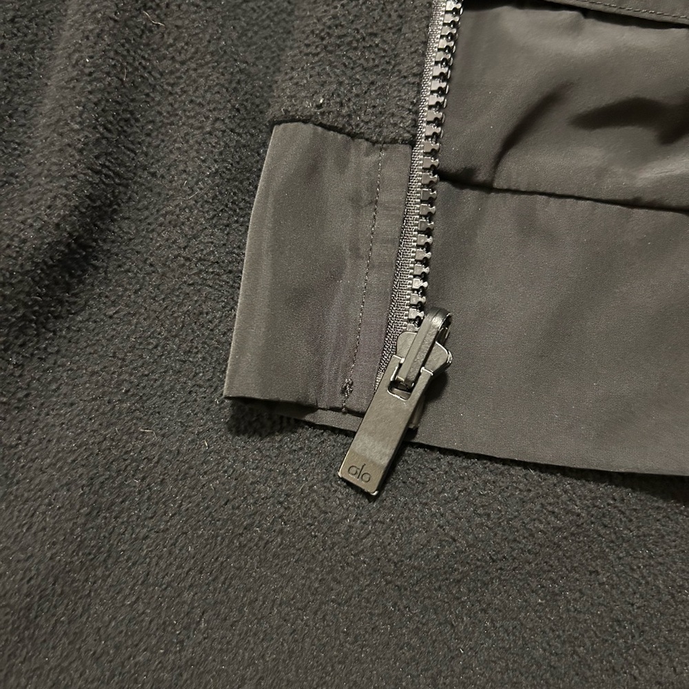 NWOT ALO Yoga Legion Reversible Hooded Oversized Black Jacket (Sz XS) - Picture 11 of 11